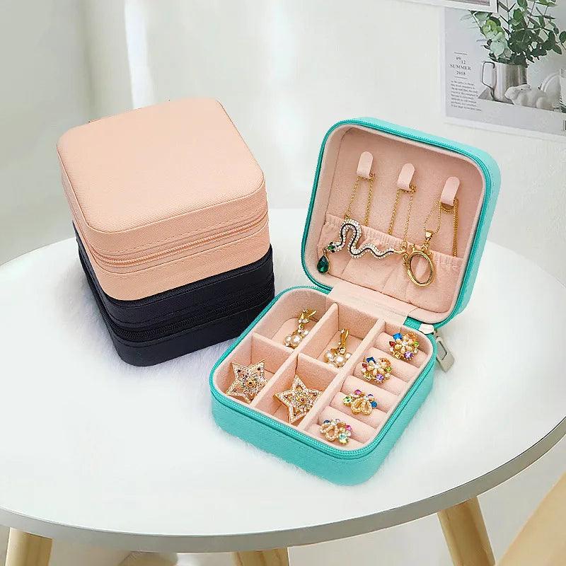 The Izzy Deluxe Jewelry Box