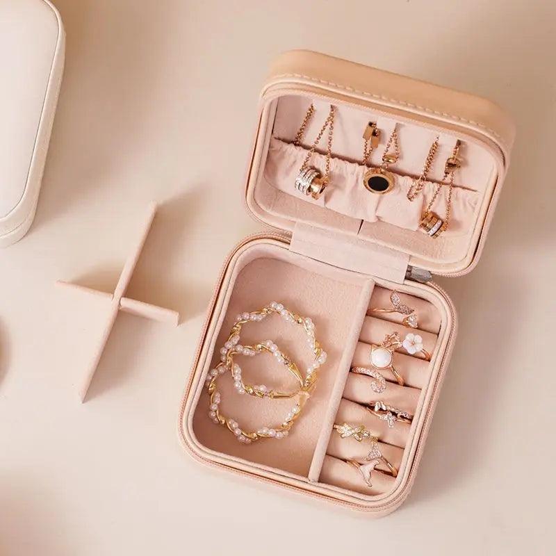 The Izzy Deluxe Jewelry Box