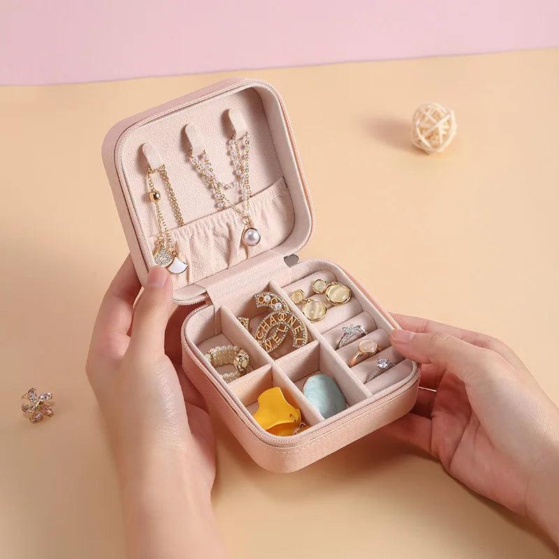 The Izzy Deluxe Jewelry Box